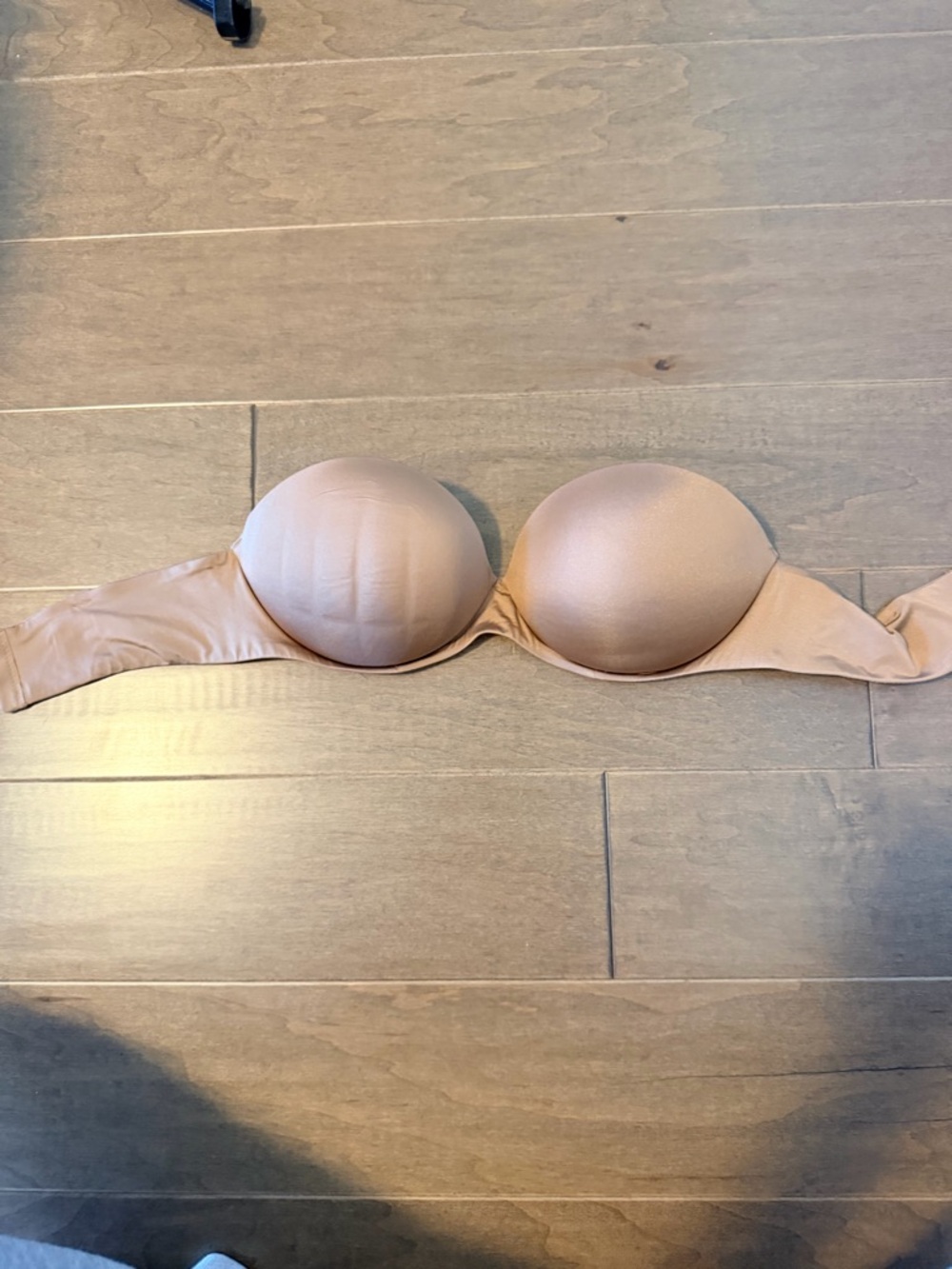 SKIMS Strapless pushup Bra
